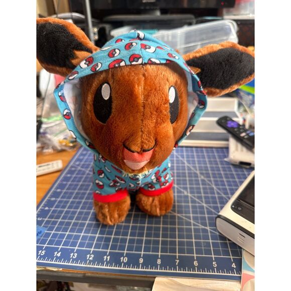 Pokemon EVEY plush Build a bear with Pokeball hoodie LR - Picture 3 of 4